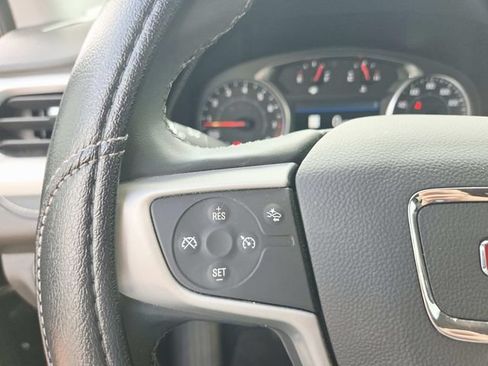 Used 2023 GMC Acadia SLT w/ Elevation Edition FWD image 17