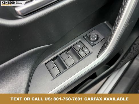 Used 2025 Toyota RAV4 XLE AWD/4WD image 21