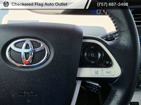 Used 2016 Toyota Prius Three Touring FWD image 14