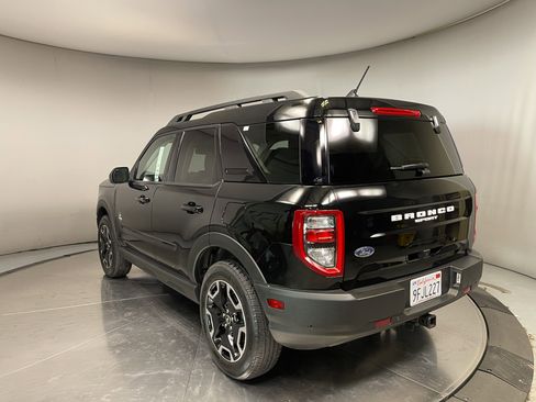 Used 2023 Ford Bronco Sport Outer Banks w/ Tech Package image 3