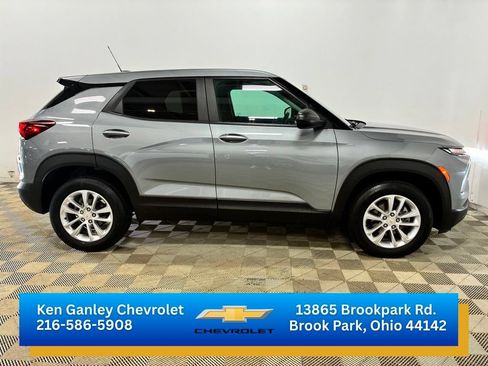 Used 2024 Chevrolet TrailBlazer LS w/ LS Convenience Package AWD/4WD image 4