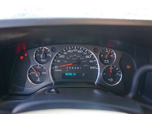 Used 2021 Chevrolet Express 2500 w/ Driver Convenience Package image 27