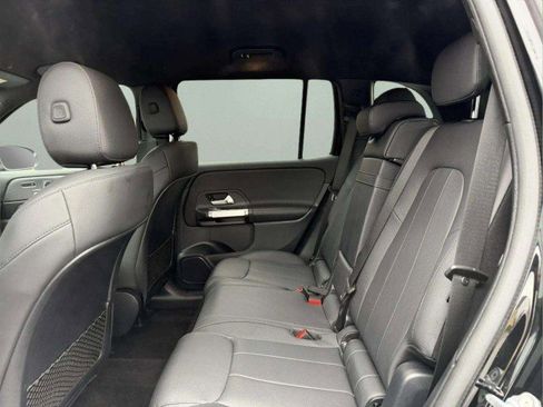 Certified 2022 Mercedes-Benz GLB 250 4MATIC image 21