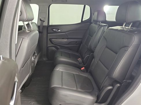 Used 2023 GMC Acadia SLT image 10