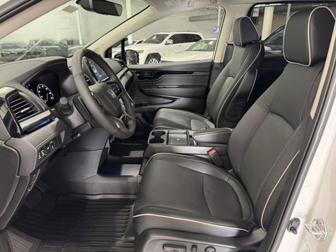 New 2026 Honda Odyssey Elite image 4