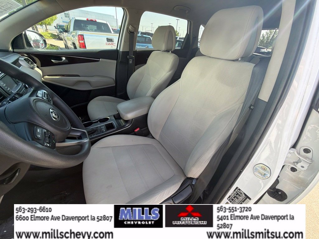 Used 2016 Kia Sorento AWD image 10