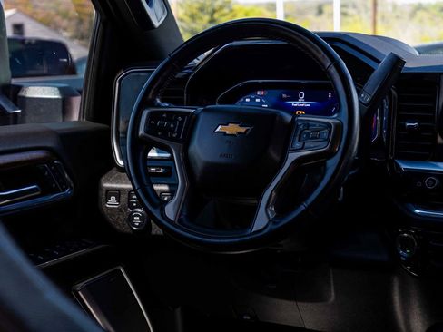 Used 2024 Chevrolet Silverado 2500 High Country w/ High Country Premium Package AWD/4WD image 23