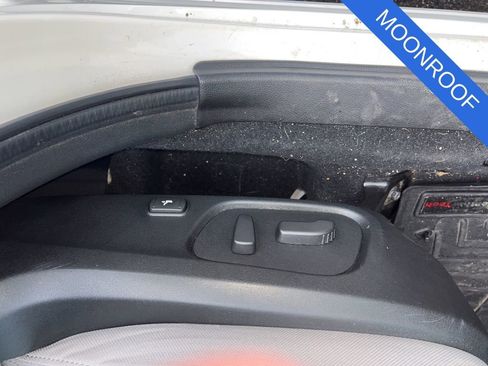 Used 2017 Subaru Forester 2.5i Premium AWD/4WD image 6