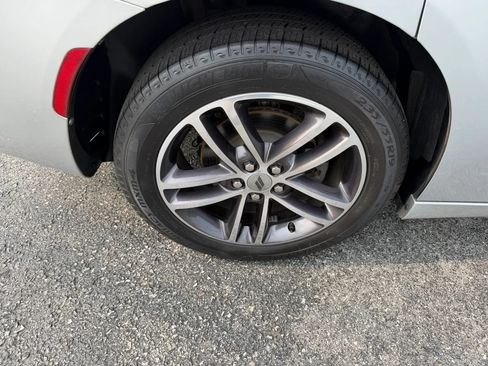 Used 2019 Dodge Charger SXT AWD/4WD image 41