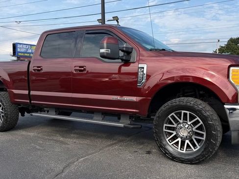 Used 2017 Ford F250 Lariat w/ Lariat Value Package AWD/4WD image 10