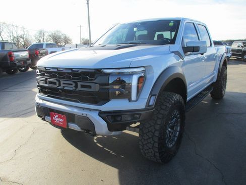 Used 2024 Ford F150 Raptor image 10