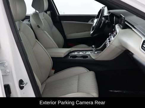 Used 2023 Genesis G70 2.0T w/ Sport Prestige Package RWD image 10