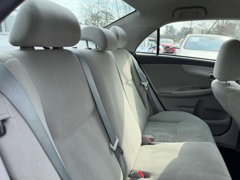 Used 2013 Toyota Corolla LE Special Edition image 18