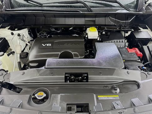 Used 2022 Nissan Pathfinder SV image 26