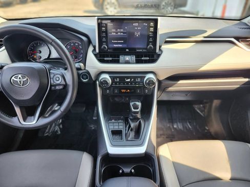 Used 2020 Toyota RAV4 XLE Premium AWD/4WD image 12