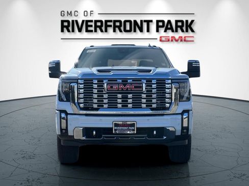 New 2026 GMC Sierra 3500 Denali AWD/4WD image 8