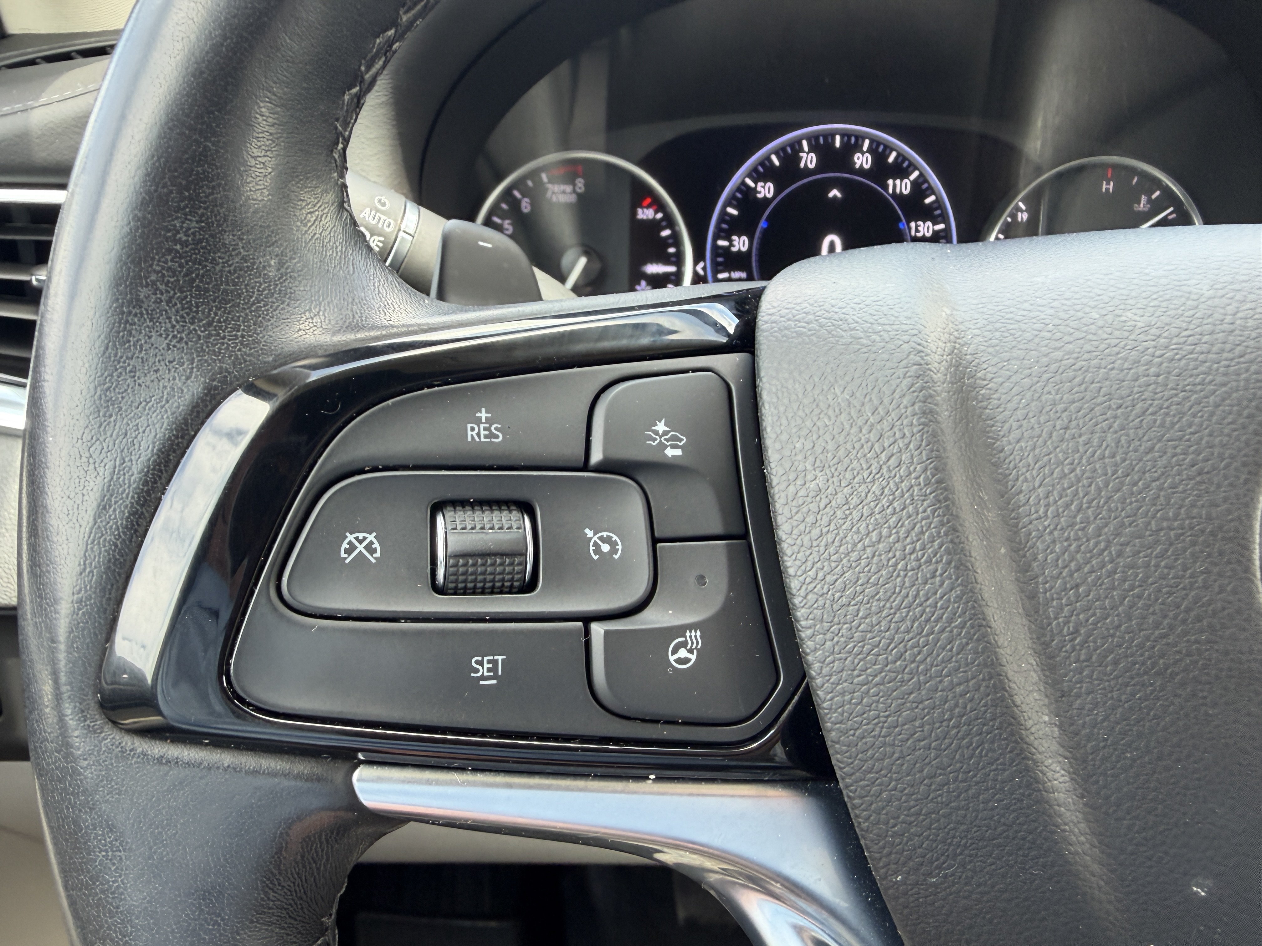 Used 2023 Buick Enclave Avenir w/ Avenir Technology Package AWD/4WD image 29