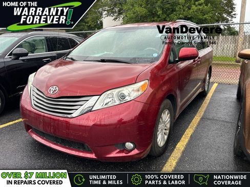 Used 2012 Toyota Sienna XLE w/ Entertainment Pkg FWD image 1