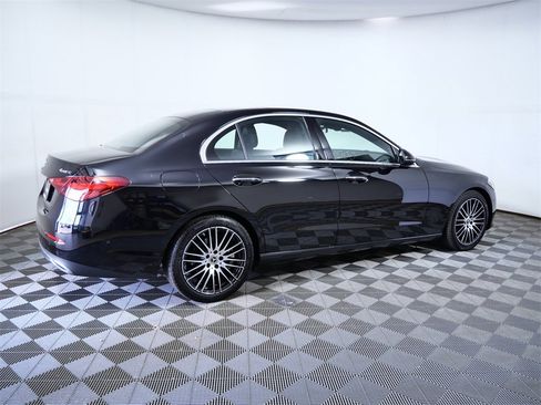 Used 2025 Mercedes-Benz C 300 4MATIC Sedan image 9