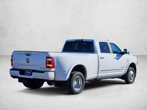 Used 2019 RAM 3500 Limited w/ Max Tow Package image 4
