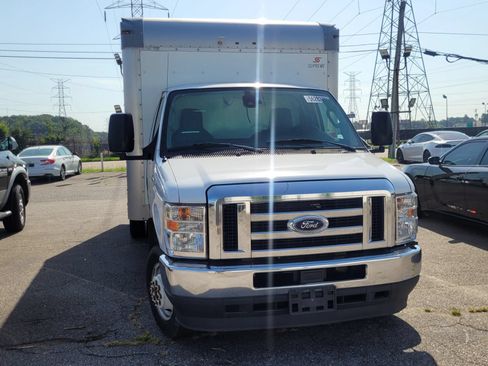 Used 2021 Ford E-450 and Econoline 450 Super Duty RWD image 23