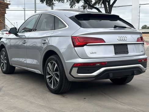 Used 2022 Audi Q5 2.0T Premium w/ Convenience Package image 5