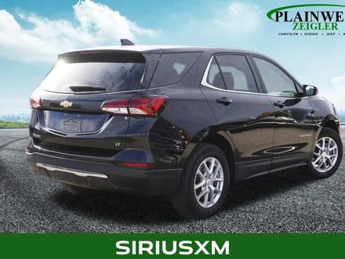 Used 2024 Chevrolet Equinox LT image 3