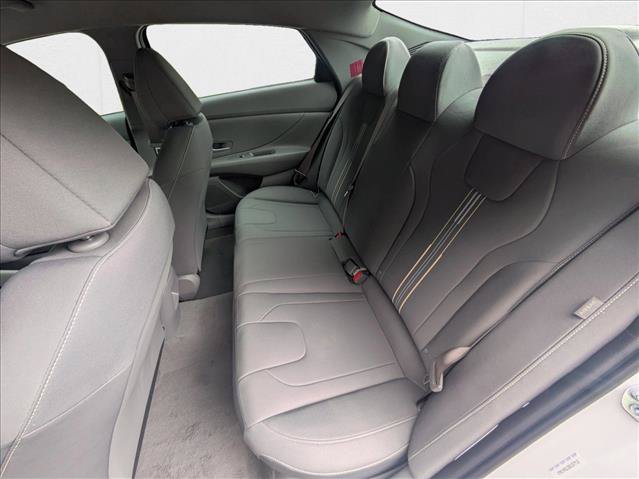 New 2025 Hyundai Elantra SEL FWD image 16