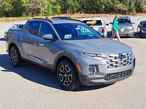 Used 2022 Hyundai Santa Cruz SEL Premium image 7