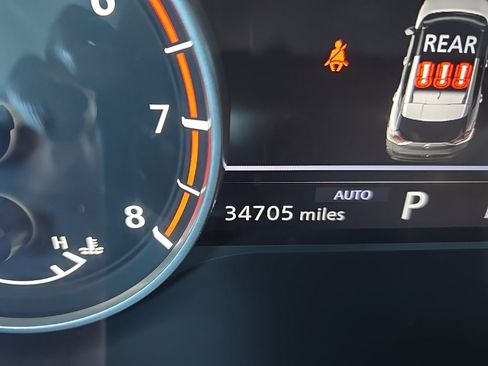 Used 2023 Nissan Rogue S image 9