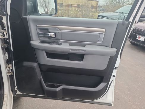 Used 2017 RAM 1500 Big Horn image 42