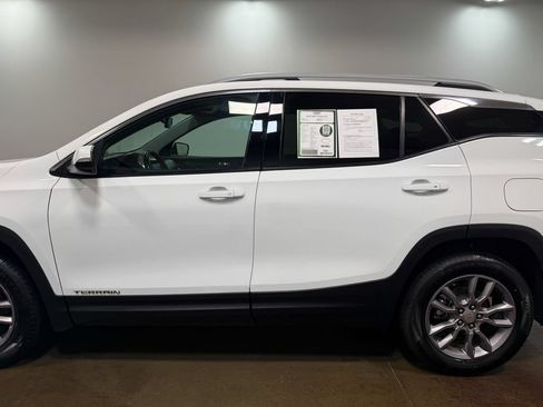 Used 2023 GMC Terrain SLT AWD/4WD image 39