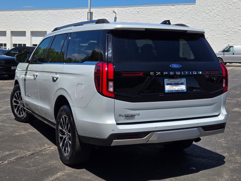 Used 2025 Ford Expedition Platinum AWD/4WD image 20