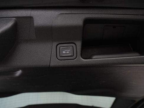 Used 2023 GMC Acadia SLE w/ Driver Convenience Package FWD image 36