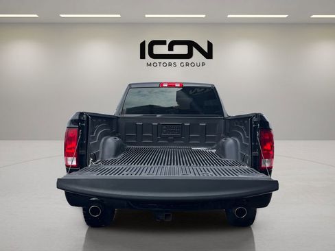 Used 2017 RAM 1500 Express w/ Black Ram 1500 Express Group image 5