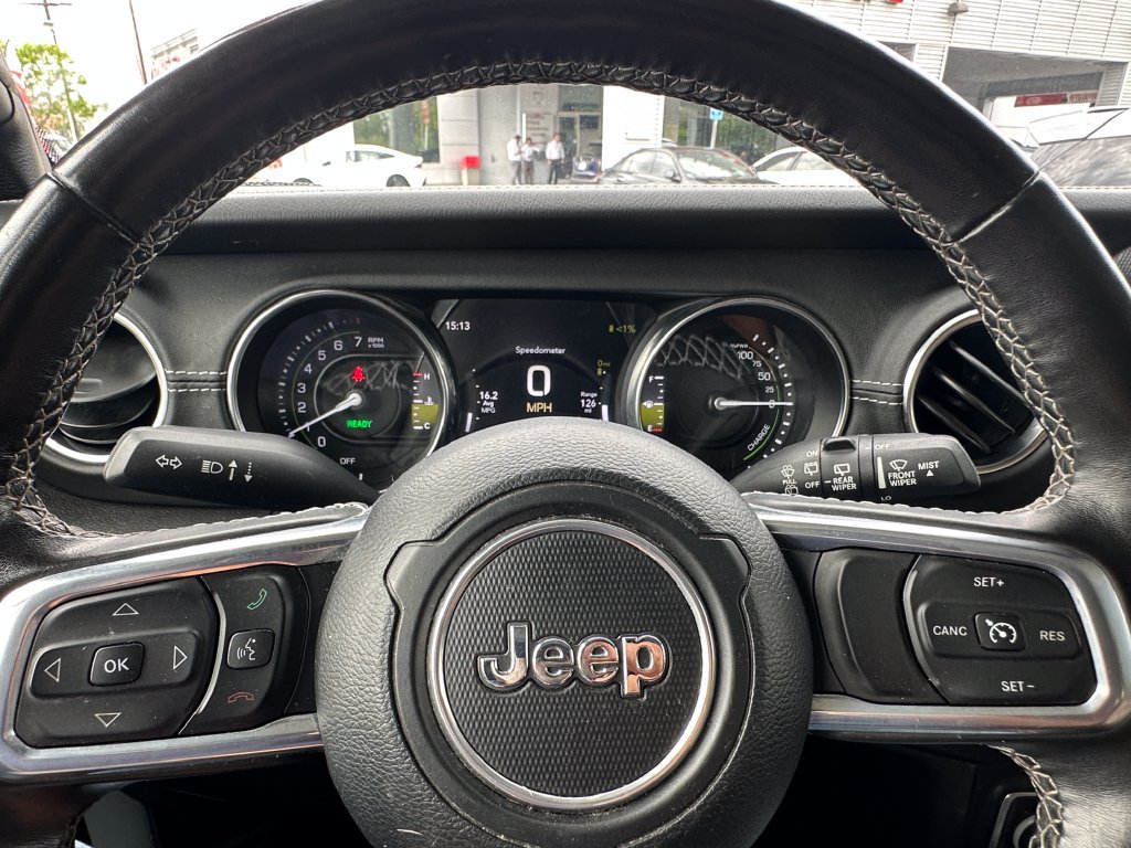 Used 2022 Jeep Wrangler Unlimited Sahara w/ Cold Weather Group AWD/4WD image 24