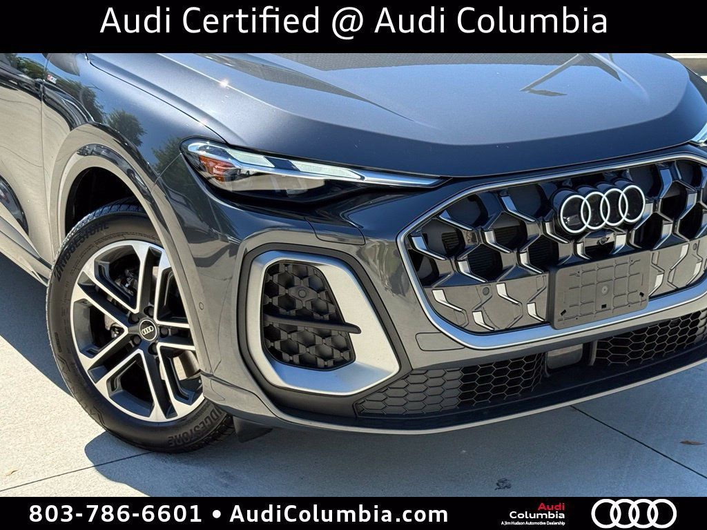 Certified 2025 Audi Q5 Premium w/ Convenience Package AWD/4WD image 6