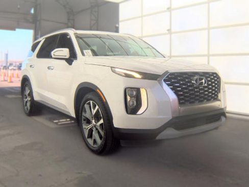 Used 2020 Hyundai Palisade SEL FWD image 3