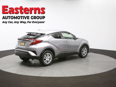 Used 2020 Toyota C-HR LE image 38
