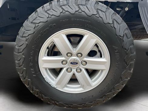 Used 2021 Ford F150 XLT w/ Equipment Group 301A Mid RWD image 10