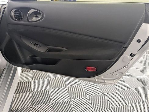 Used 2024 Nissan Z Sport w/ Floor Mat Package image 24