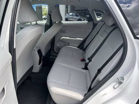 Used 2025 Hyundai Kona SEL FWD image 27