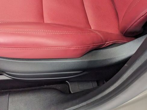 Used 2025 Lincoln Corsair Grand Touring w/ Towing Package image 28