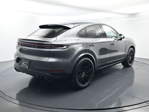 Certified 2024 Porsche Cayenne Coupe AWD/4WD image 14