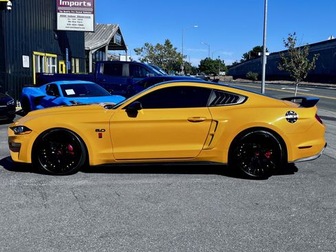 Used 2022 Ford Mustang GT w/ Equipment Group 301A RWD image 9