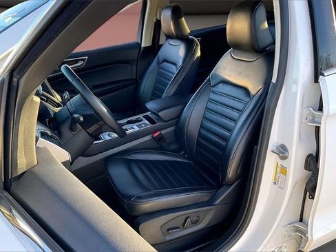 Used 2023 Ford Edge SEL image 23