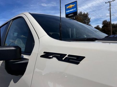 Used 2026 Chevrolet Silverado 2500 ZR2 w/ LPO, Dark Essentials Package image 4