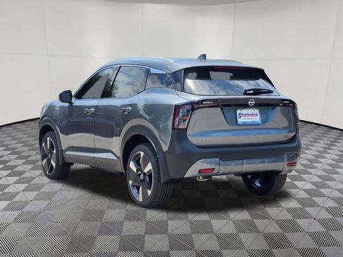 New 2025 Nissan Kicks SR image 4