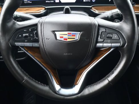 Certified 2024 Cadillac Escalade ESV Premium Luxury Platinum AWD/4WD image 15