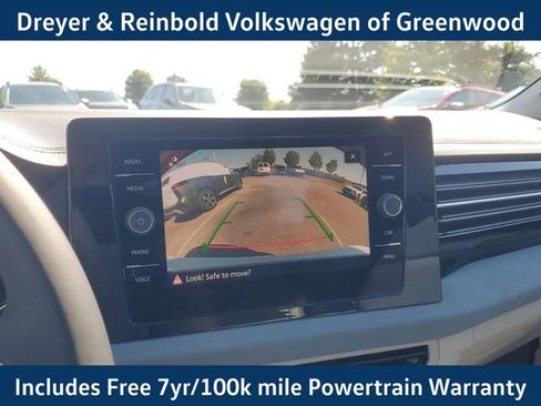 New 2025 Volkswagen Jetta SE image 30